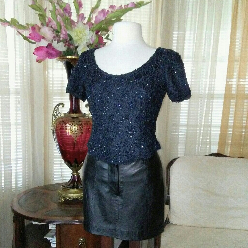 Carmen Marc Valvo blue lace crop beaded top